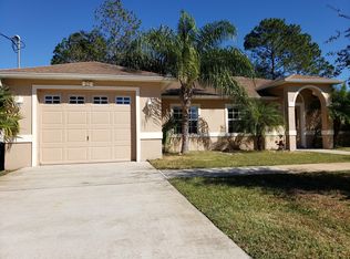 28 Palmyra Ln, Palm Coast, FL 32164