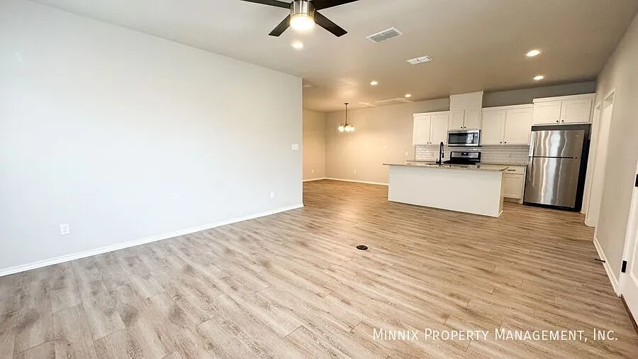 3 bedroom/ 2 Bath | Frenship ISD |2401 Quitman Ave. #A — Photo 3