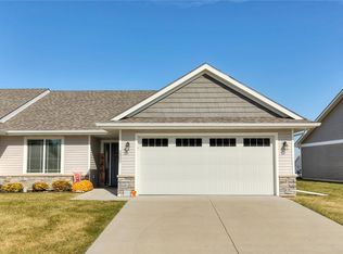 2302 E Highview Dr, Des Moines, IA 50320