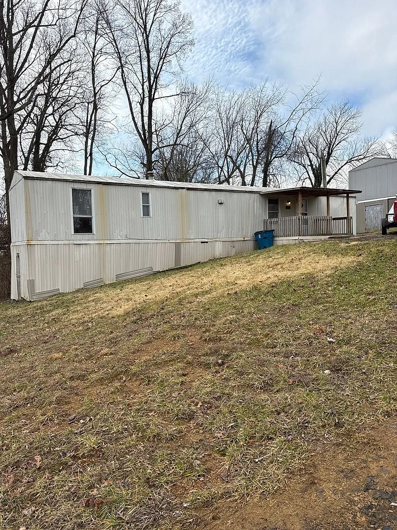 Building Photo - 6187 Rosalind Rd