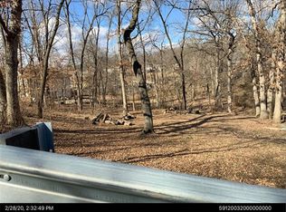 20 W Lake Shore Dr, Lees Summit, MO 64086
