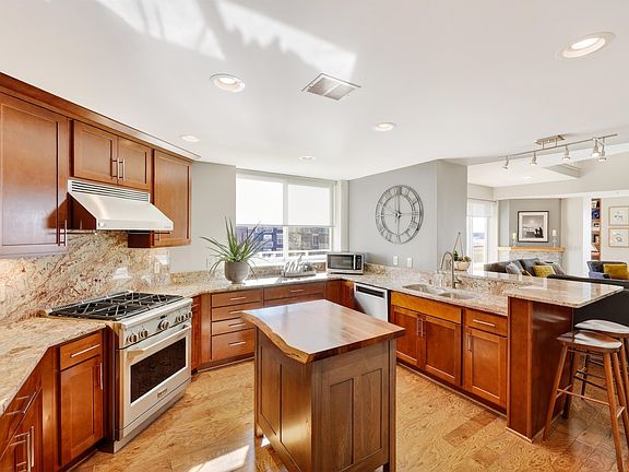 3rd image of 333 W Mifflin St Unit 1251