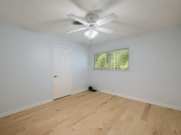 5330 Balcones Dr #G — Photo 12