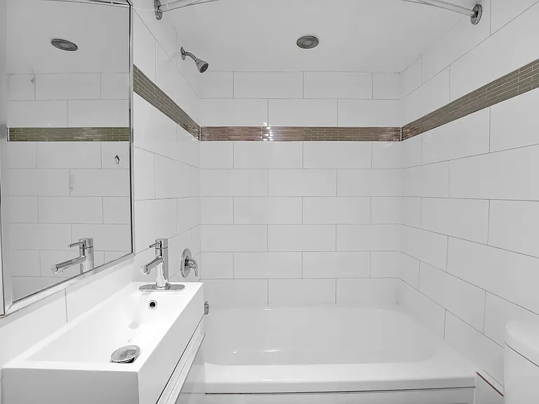 40 Beaty Ave #CH2 — Photo 9