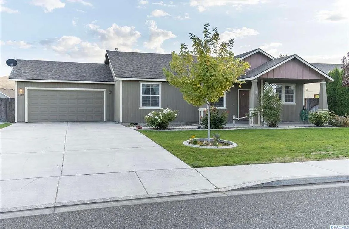 5105 Spirea Dr photo 1