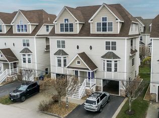 19 Duston Ave, Hampton, NH 03842