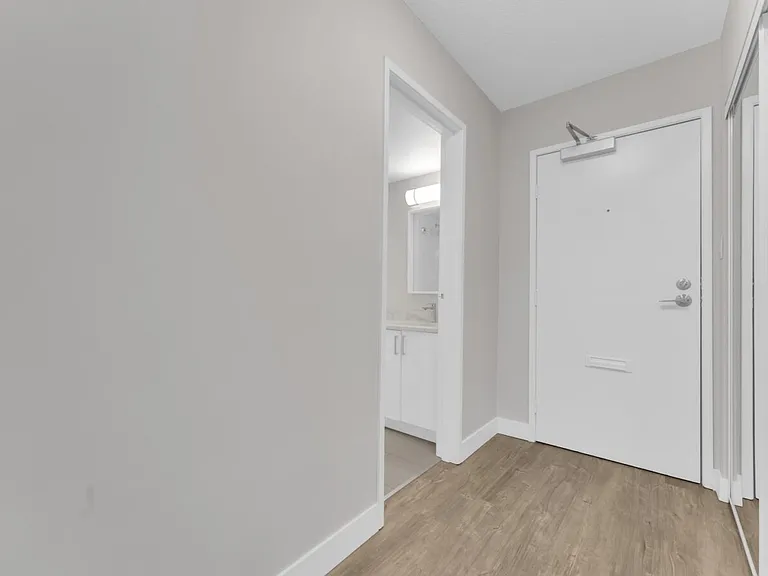 1655 Haro St — Photo 28