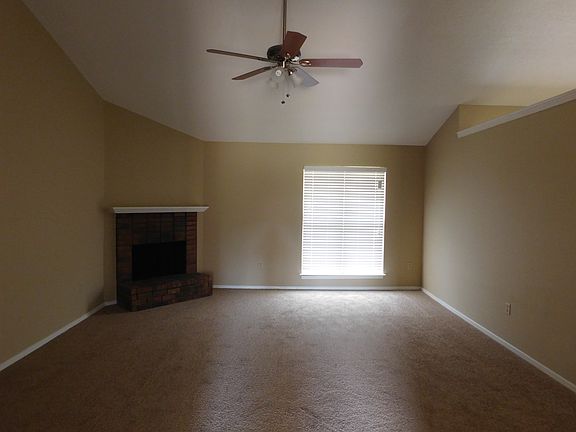 4th image of 3470 Bayberry Dr