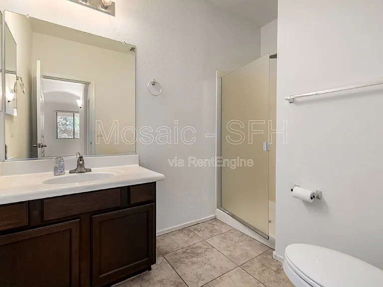 2656 E Boston St — Photo 30