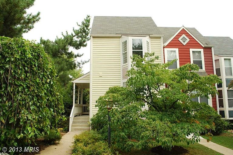 1st image of 6119 Liverpool Ln