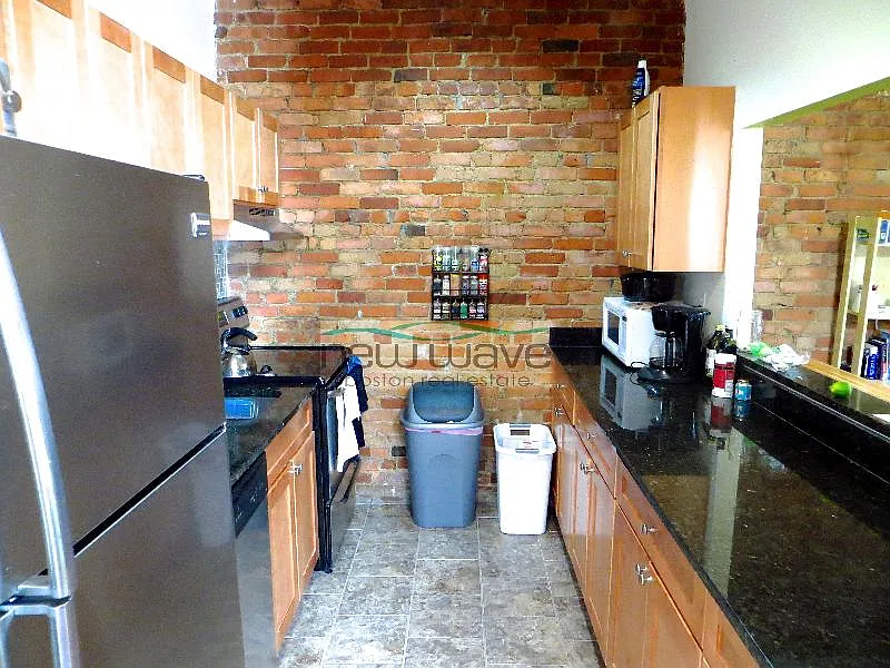 4 bed, 9999 sqft, $6,700 — Photo 3