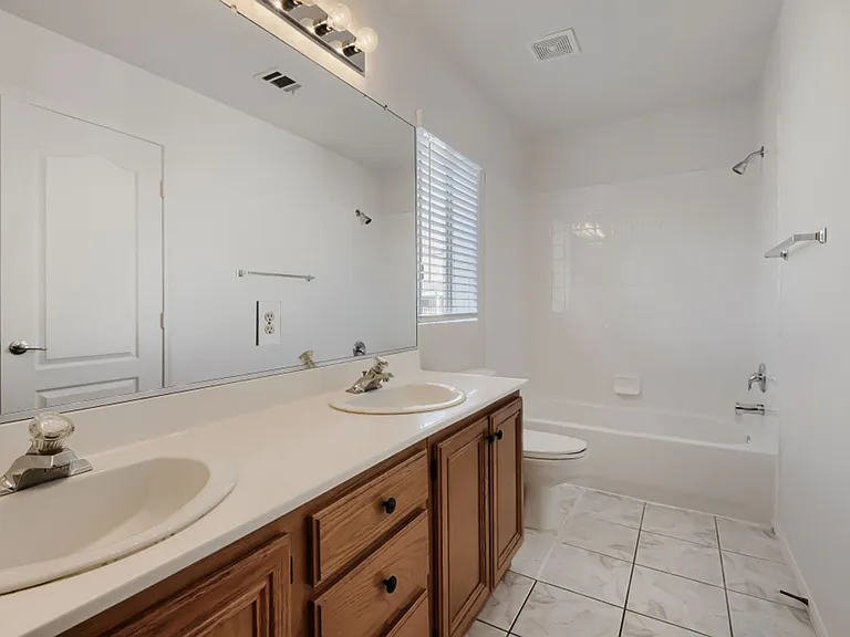 1037 Plentywood Pl — Photo 16
