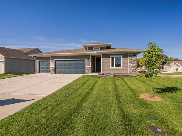 7936 NE 80th Ter, Kansas City, MO 64158