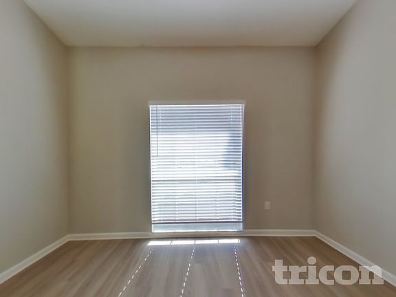 4th image of 4903 Cedar Oak Way