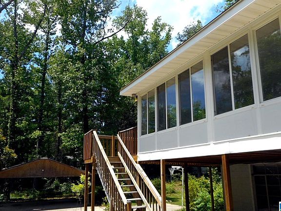 3rd image of 110 Cedar Ln