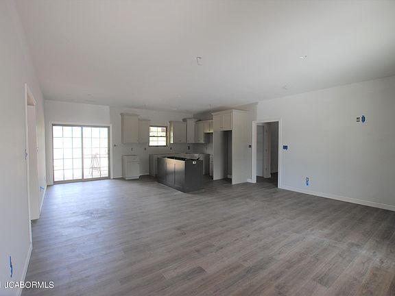 2nd image of 5510 Kenview Dr