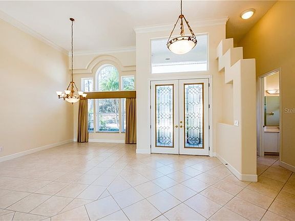 5th image of 1049 Hampstead Ln