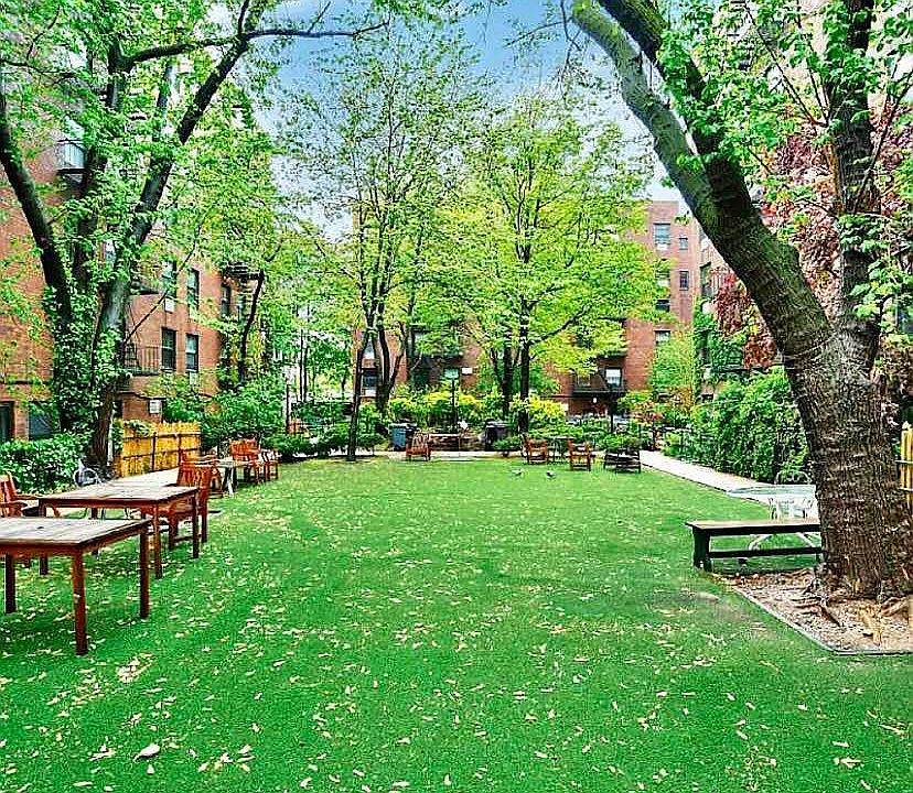 1st image of 129 Barrow St APT 4A