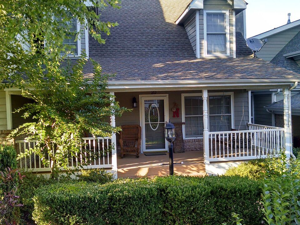 1st image of 20 Charleston Ct