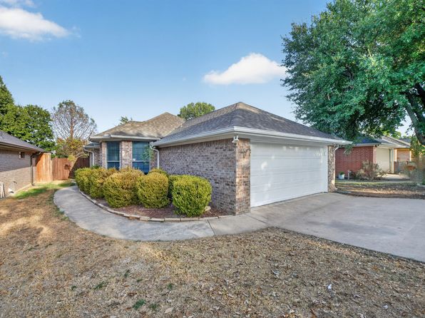 738 Harbour Town Dr