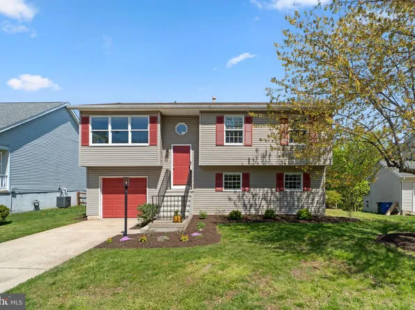 1011 Cheryls Ct, Frederick, MD 21703