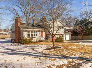 305 Reservoir Ave, Lincoln, RI 02865