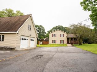 2099 Burtonville Rd, Esperance, NY 12066