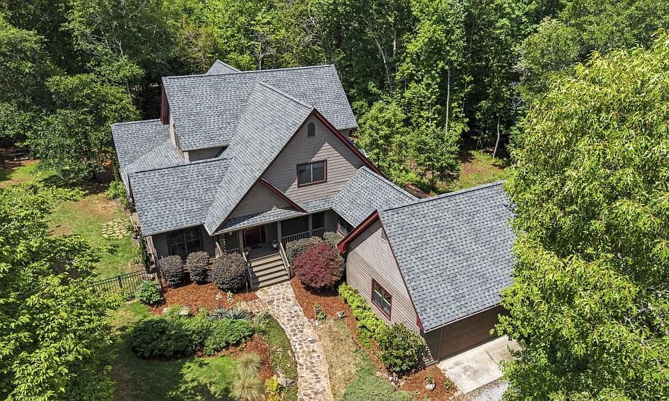 1st image of 151 Hickory Pointe Dr