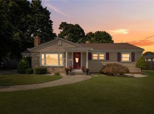 370 River Rd, Lincoln, RI 02865