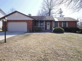 3009 Doral Dr, Godfrey, IL 62035