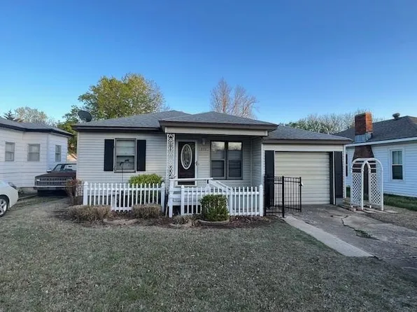 712 Marland Dr, Ponca City, OK 74601