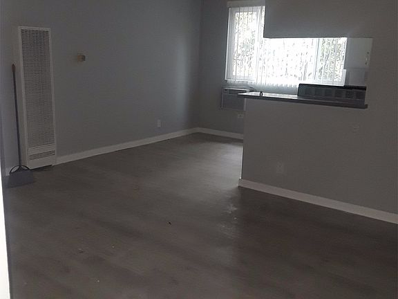 5th image of 122 N Commonwealth Ave APT 315