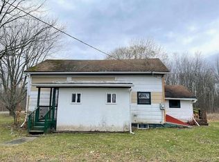 5807 Lasher Rd, Wolcott, NY 14590