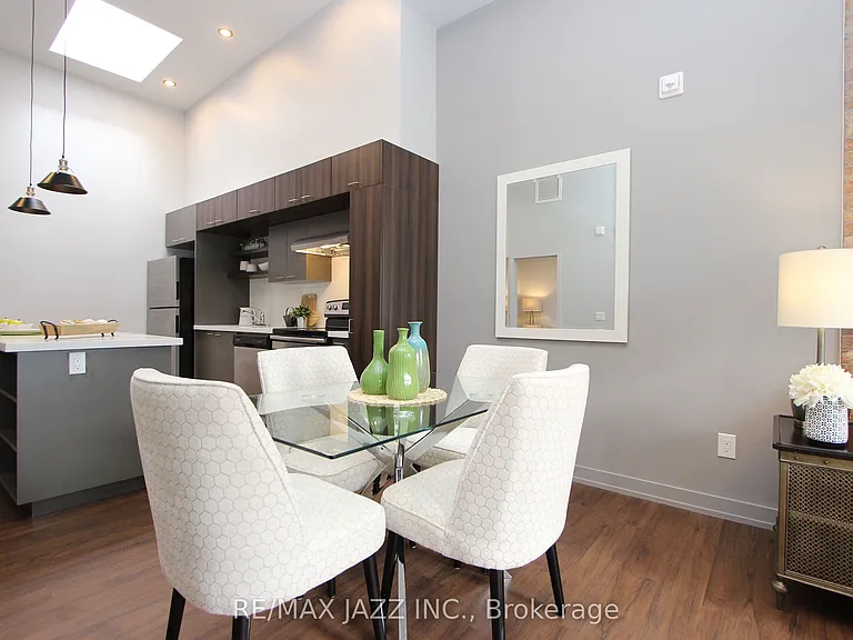 14 1/2 King St E #307 — Photo 8