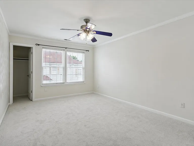 107 Post Oak Rd — Photo 19