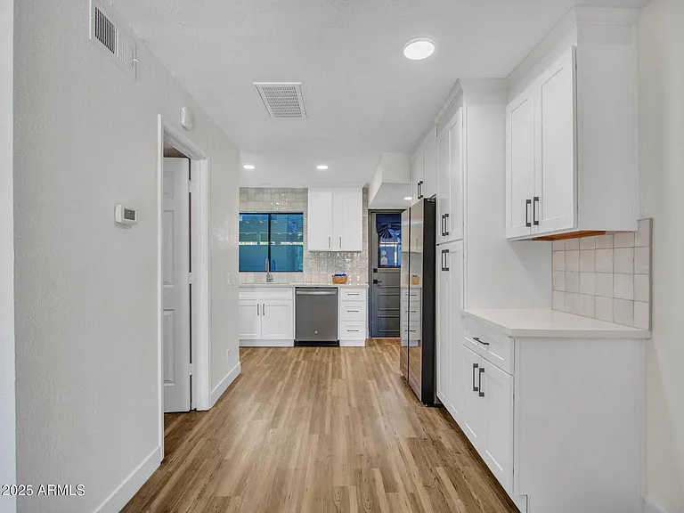 3501 N 64th St #18 — Photo 10