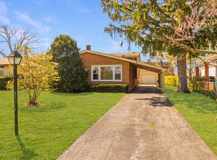 440 Barberry Rd, Highland Park, IL 60035