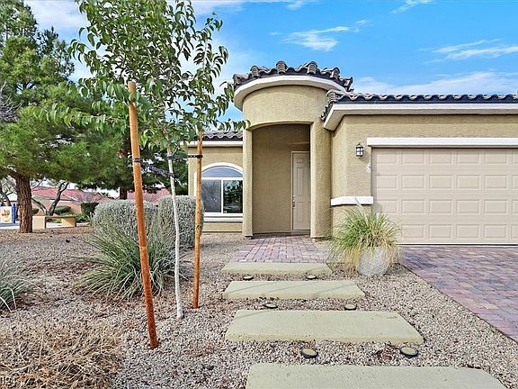 2nd image of 330 Caneflower Ct