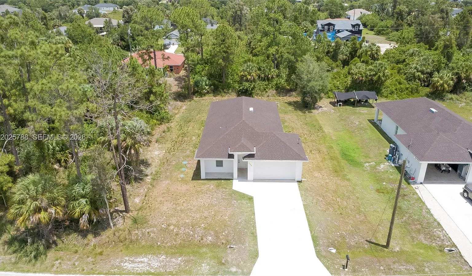 4 bed, 2.0 bath, 1534 sqft, $2,099 — Photo 2