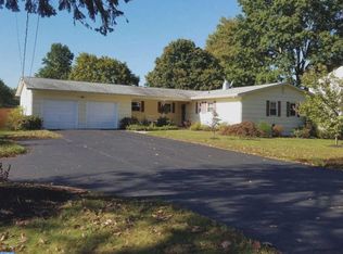 4 Kent Ln, East Windsor, NJ 08520