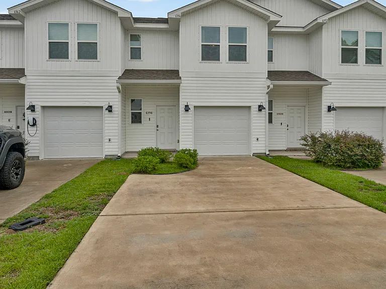 6356 Grove Park Dr — Photo 19