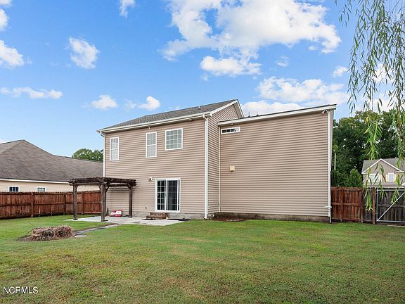 4th image of 3625 Thornbrook Drive