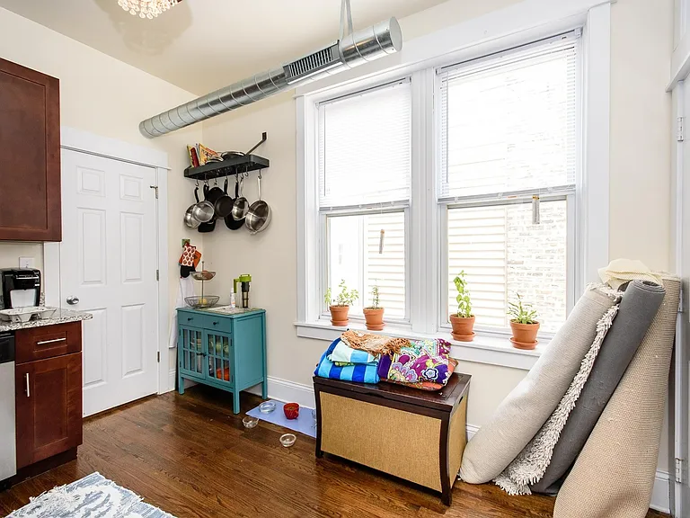 2306 W Walton St #3W — Photo 3
