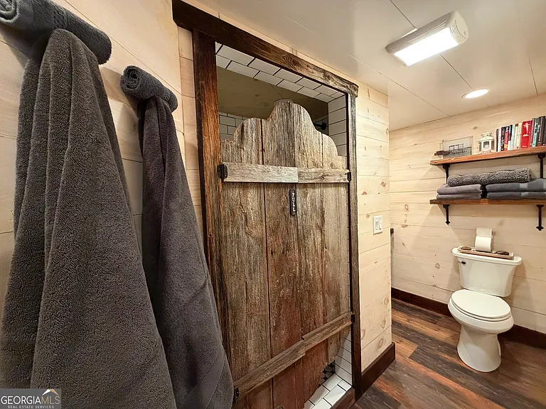 85 Dixieland Ln — Photo 4