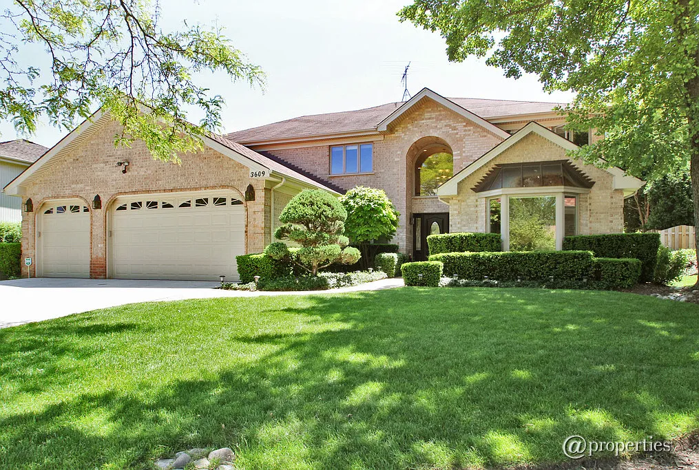 3609 Vantage Ln photo 1