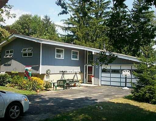 Large Home with HUGE Garage