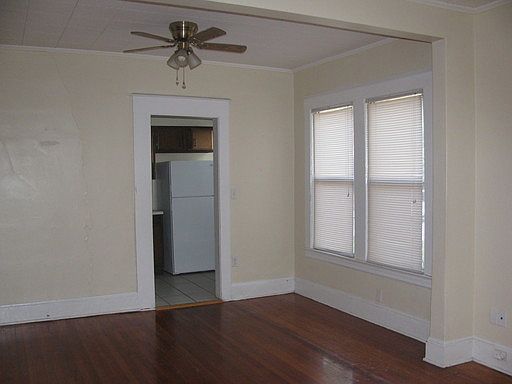 1st image of 1102 Cedar St APT 1