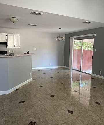4th image of 3215 Stoney Grv
