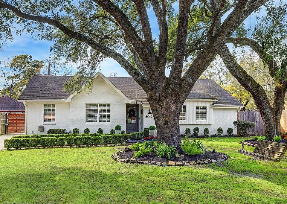 1st image of 5019 Hollow Bend Ct