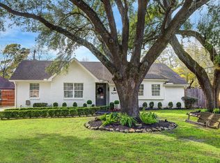 5019 Hollow Bend Ct, Houston, TX 77018